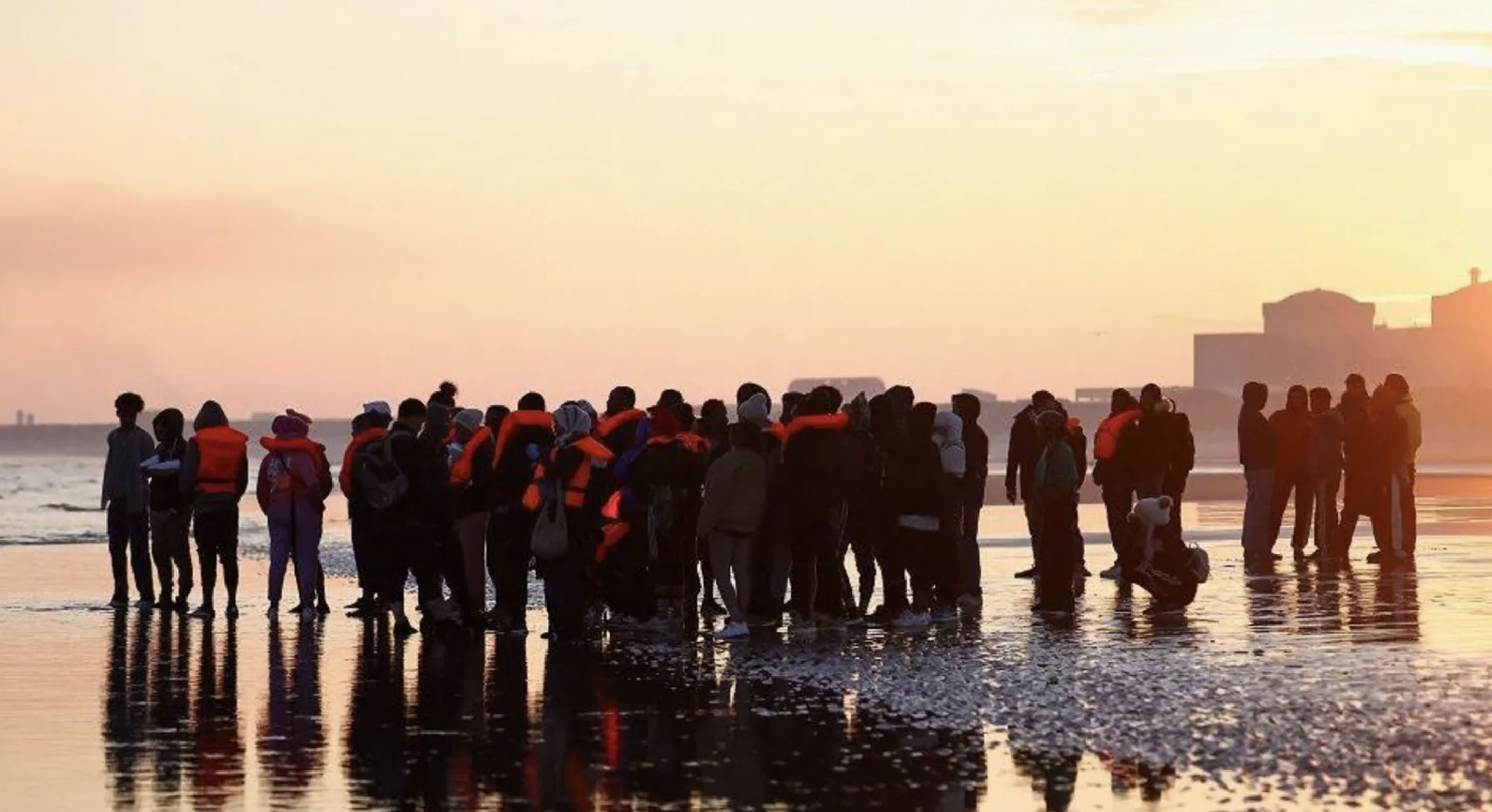 फ्रान्सबाट बेलायत जान खोज्ने दुई आप्रवासीको मृत्यु