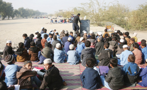 आश्रय बिनाको विद्यालय