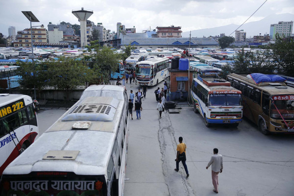 साढे पाँच लाखले छाडे काठमाडौँ उपत्यका