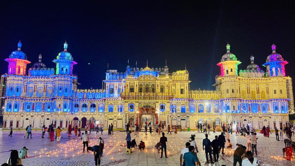 लक्ष्मीपूजाका दिन देशभर बत्तीको झिलिमिली !