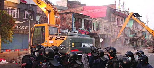 हेटौंडा सडक विस्तारको काम सर्वोच्च आदेशपछि रोकियो