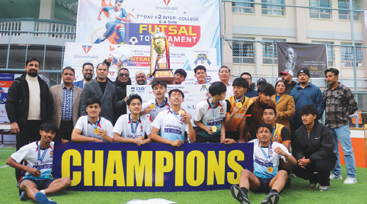 समृद्धि स्कूललाई डीएभी अन्तरकलेज फुटसलको उपाधि