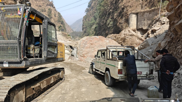 जीर्ण आयोजनालाई औषधि