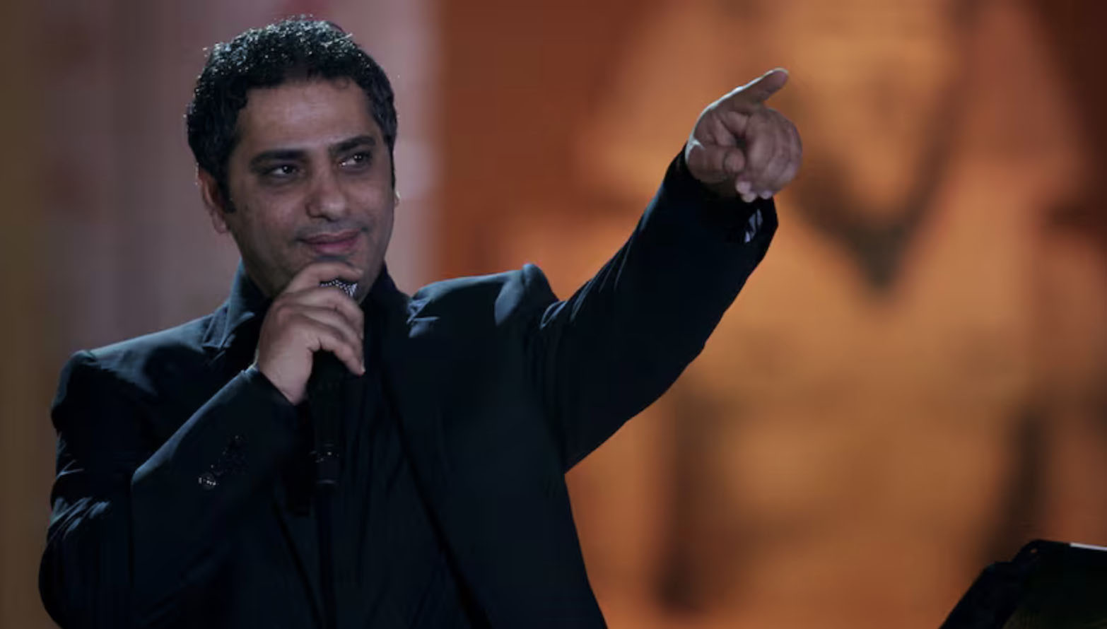 जेहादी गायकको आत्मसमर्पण