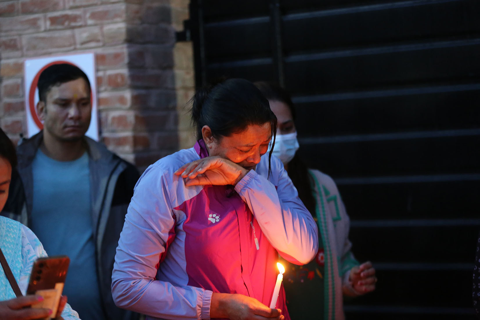 जेनजी आन्दोलनका सहिदका सम्झनामा मैनबत्ती बालेर श्रद्धाञ्जली